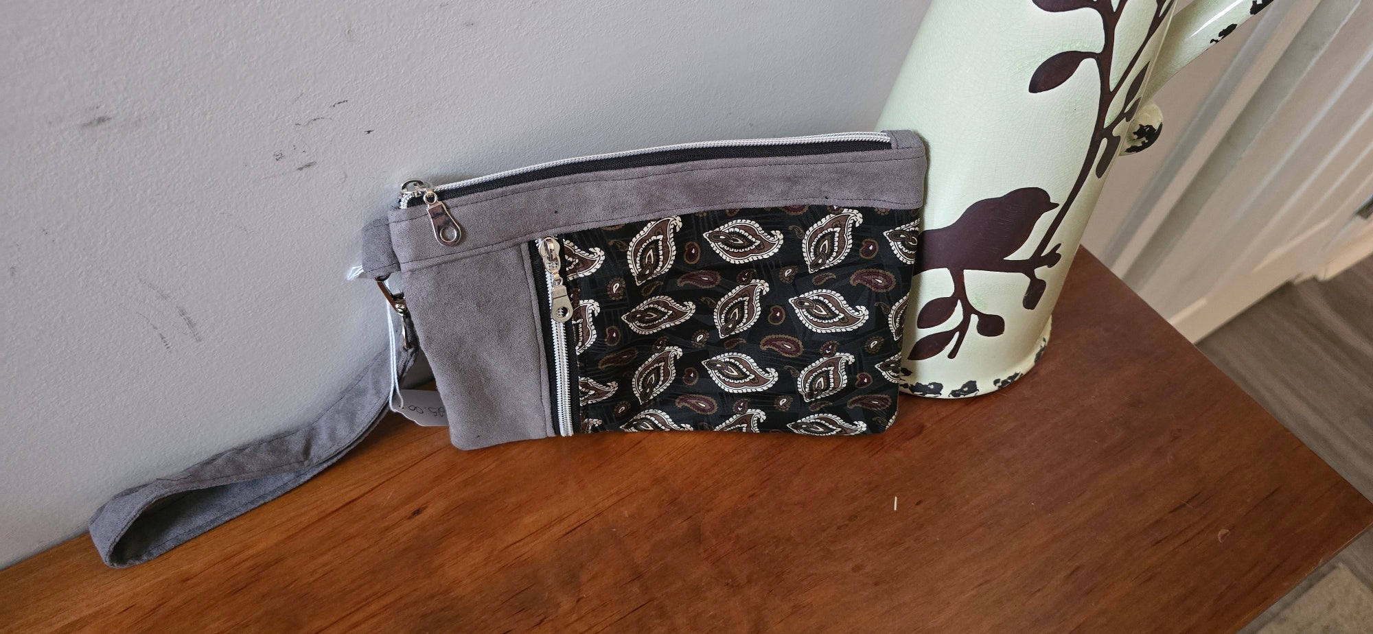 The Paisley Luxe Clutch ✨👜